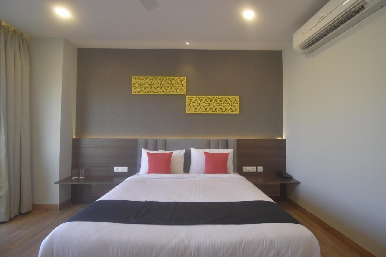 Ka10 Square Hotel & Banquets Jaipur Exteriör bild