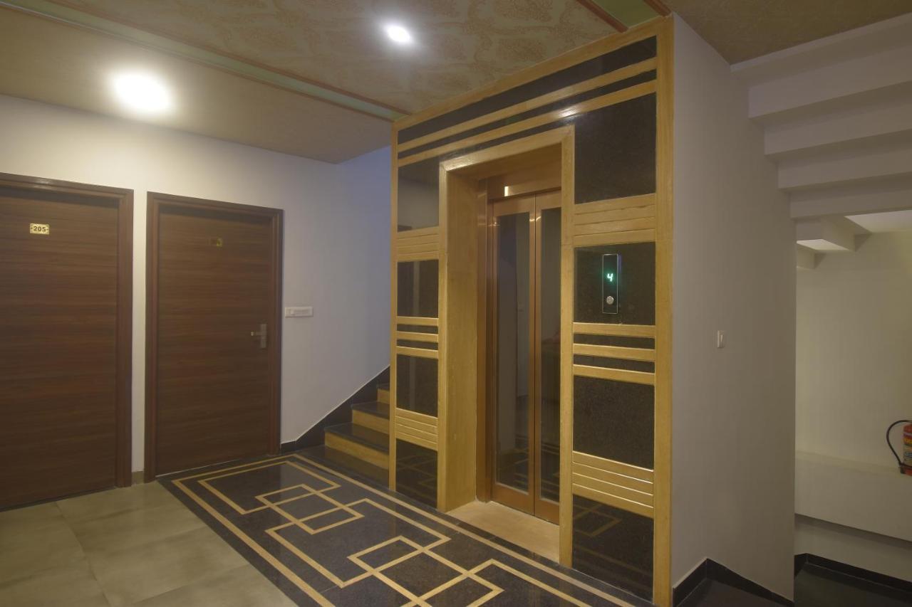 Ka10 Square Hotel & Banquets Jaipur Exteriör bild